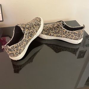 Women’s Cheetah Slip On Shoes